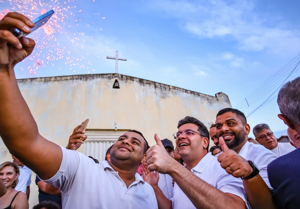 Governador Rafael Fonteles participa de inauguração de praça em Redenção do Gurguéia