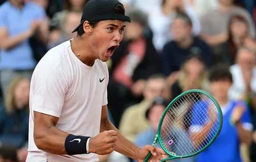 Guto Miguel faz história e conquista título juvenil inédito para o Brasil em Roland Garros.