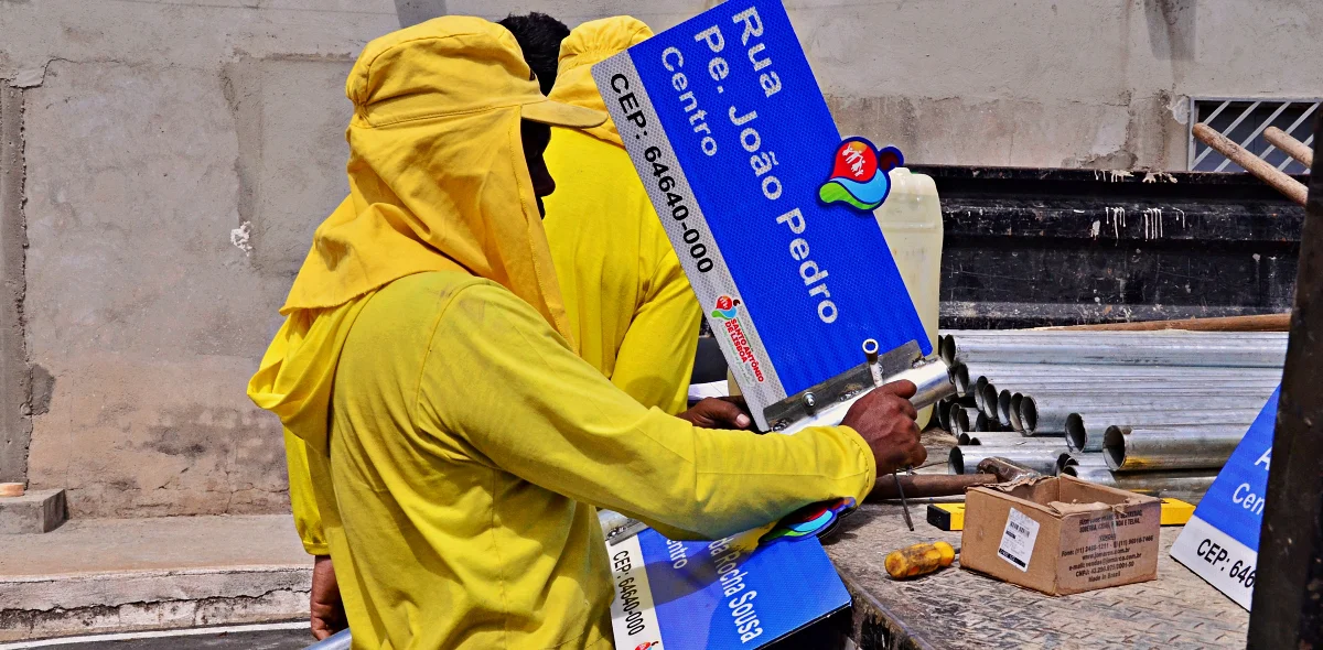 Identificação e sinalização de ruas