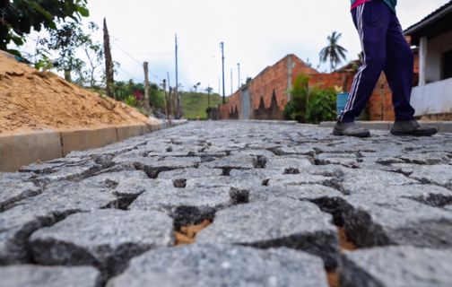Idepi inicia calçamento de vias públicas e amplia infraestrutura urbana em Picos