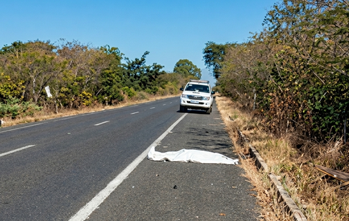 Idoso morre atropelado após motorista perder o controle da direção na BR 230