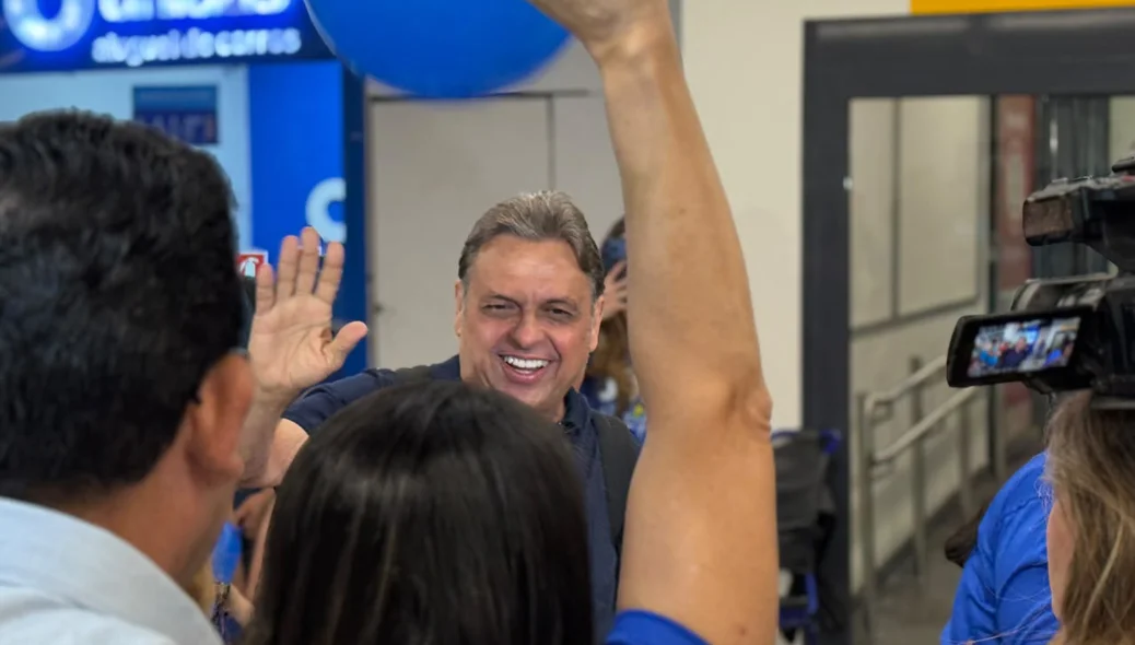Júlio Arcoverde desembarcando em Teresina