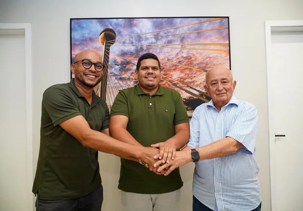 Júlio César destaca adesão de prefeitos