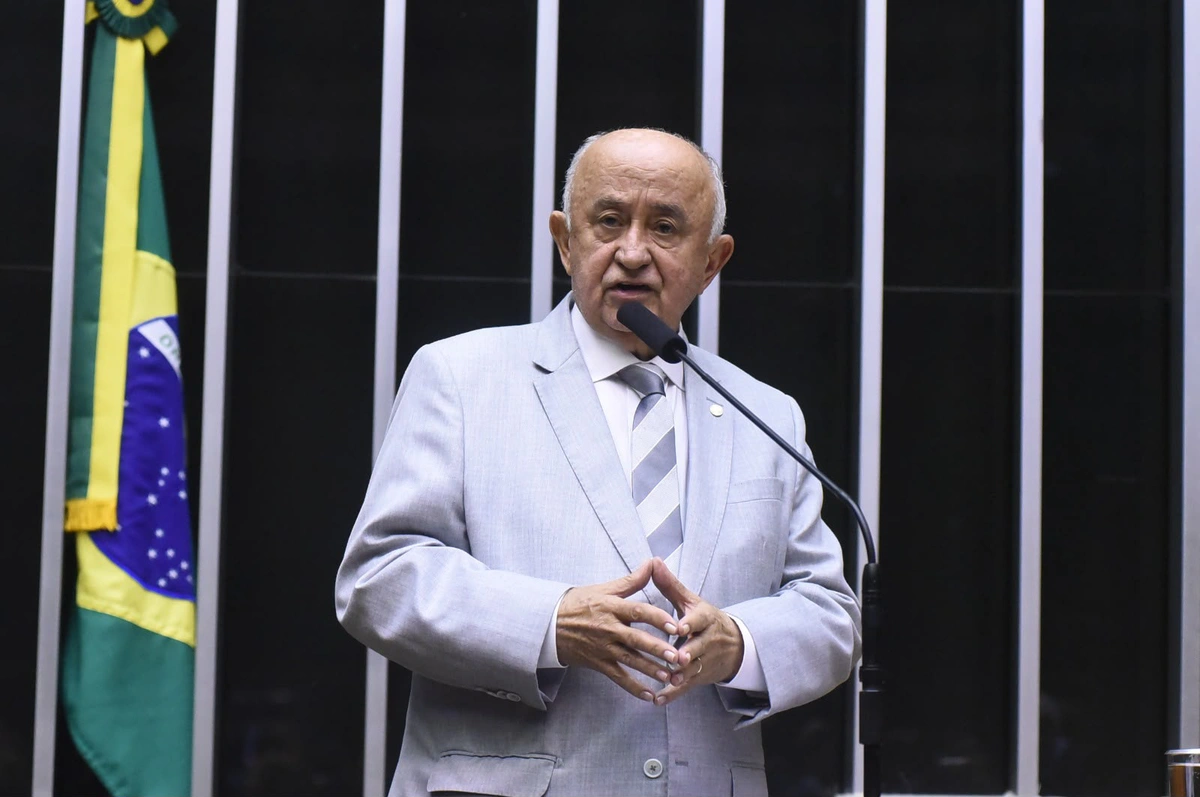 Júlio César faz campanha permanente para que STF julgue royalties do petróleo e beneficie estados e municípios piauienses