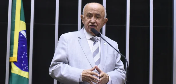 Júlio César faz campanha permanente para que STF julgue royalties do petróleo e beneficie estados e municípios piauienses