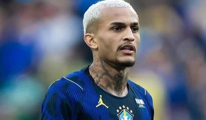 Lateral-direito da seleção Wesley, pode virar dúvida para Copa do Mundo devido lesão em último amistoso