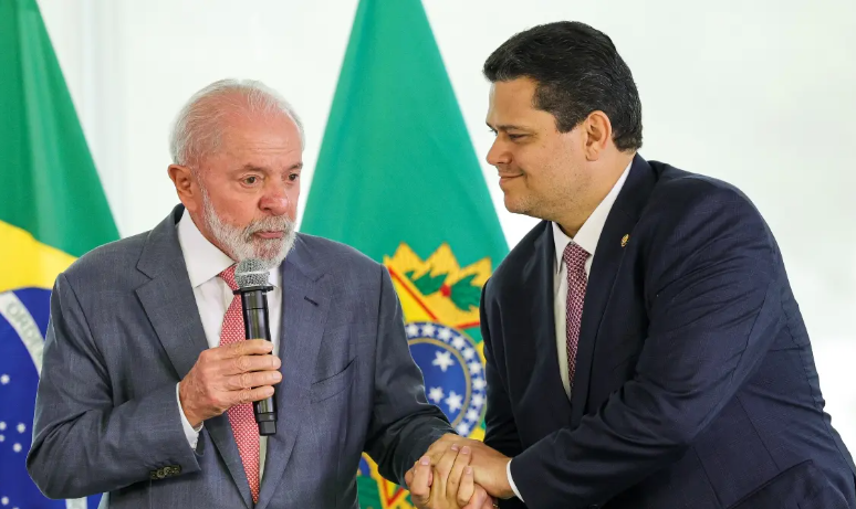 Lula e Alcolumbre