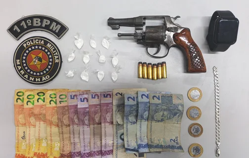 Material apreendido pela PM com suspeito em Parnarama