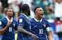 Mbappé comemora seu gol pela França contra Iraque
