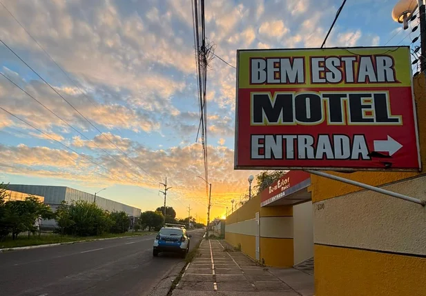 Motel onde aconteceu o crime
