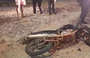 Motocicleta atingida pelo carro