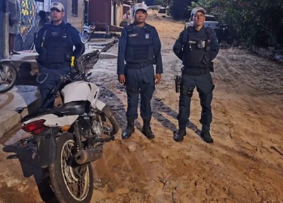 Motocicleta recuperada no Morro da Esperança