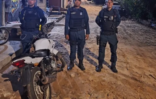 Motocicleta recuperada no Morro da Esperança
