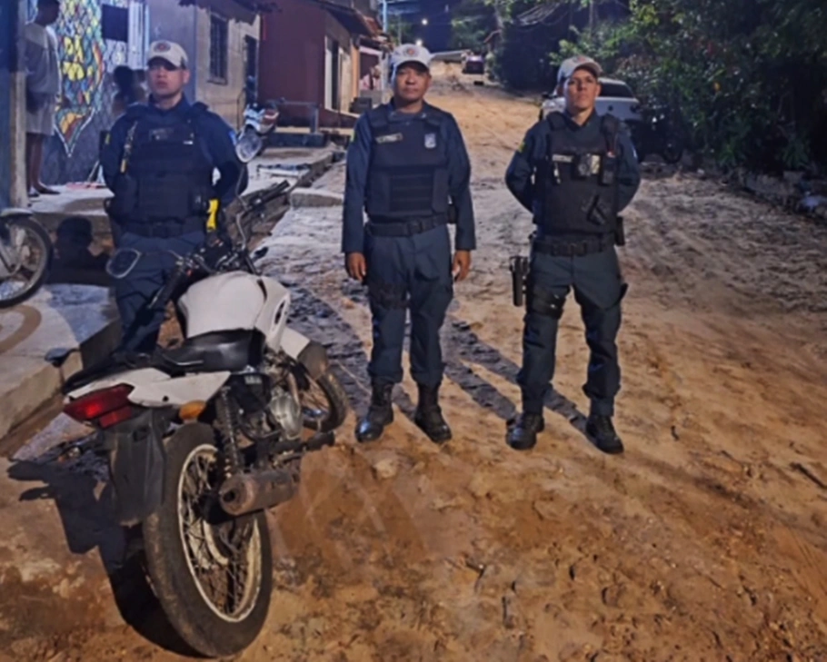 Motocicleta recuperada no Morro da Esperança