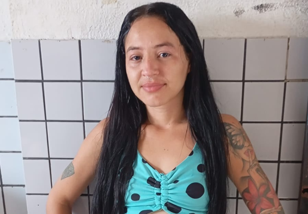 Mulher condenada por homicídio e roubo é presa pela PM em Teresina