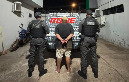 Mulher é presa com arma, drogas e balança durante ação do BPRONE em Teresina