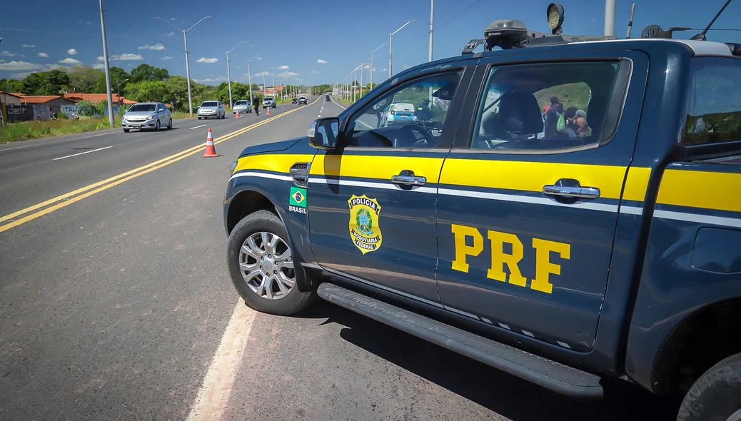 Mulher morre atropelada por veículo ao tentar atravessar a BR 316