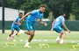 Neymar treina com o restante da Seleção Brasileira