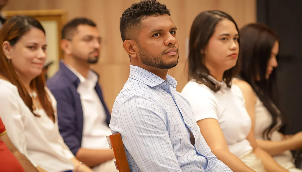 Novos servidores públicos da Alepi
