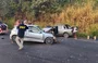 O acidente entre dois carros deixou três feridos