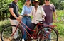 O senhor Gregório recebeu uma nova bicicleta