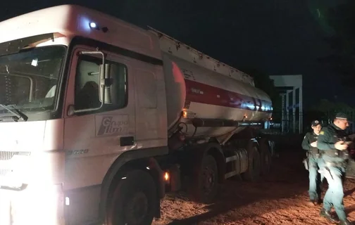 PM desarticula esquema criminoso de venda ilegal de combustíveis na zona sudeste de Teresina