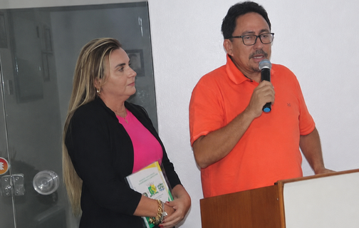 Prefeita Kelly Alencar e o ex-prefeito Walter Alencar