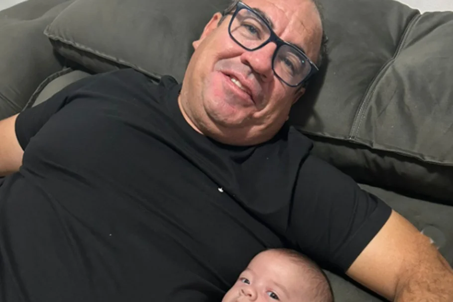Prefeito Amiltinho faz homenagem emocionante após perder filho de apenas cinco meses