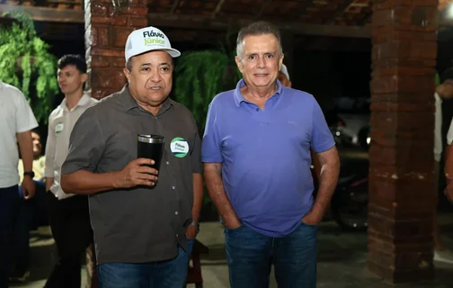 Prefeito de Palmeirais e Flávio Nogueira
