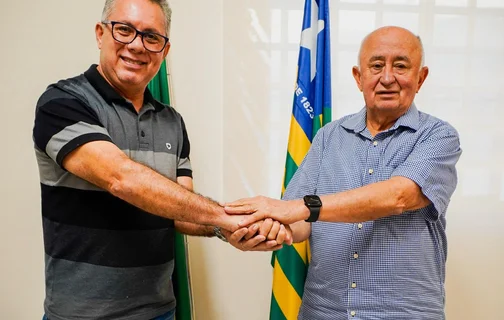 Prefeito do MDB oficializa apoio à pré-campanha de Júlio César ao Senado