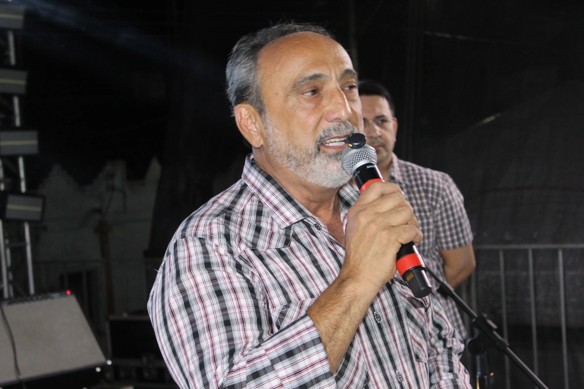 Prefeito Erivaldo Lopes