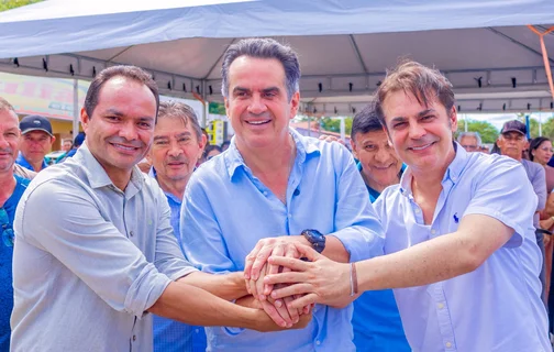 Prefeito Pedro Gomes, ex-prefeito Roger Linhares e senador Ciro Nogueira inauguram obras