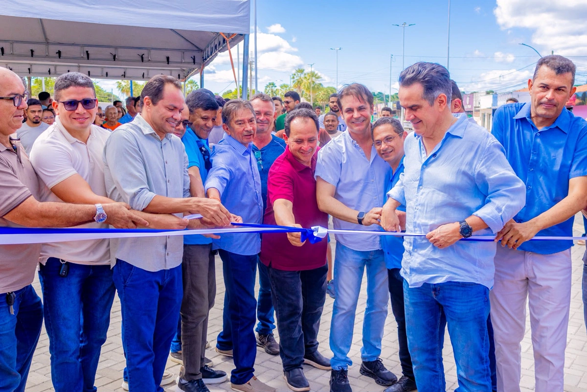 Prefeito Pedro Gomes, ex-prefeito Roger Linhares e senador Ciro Nogueira inauguram obras em José de Freitas