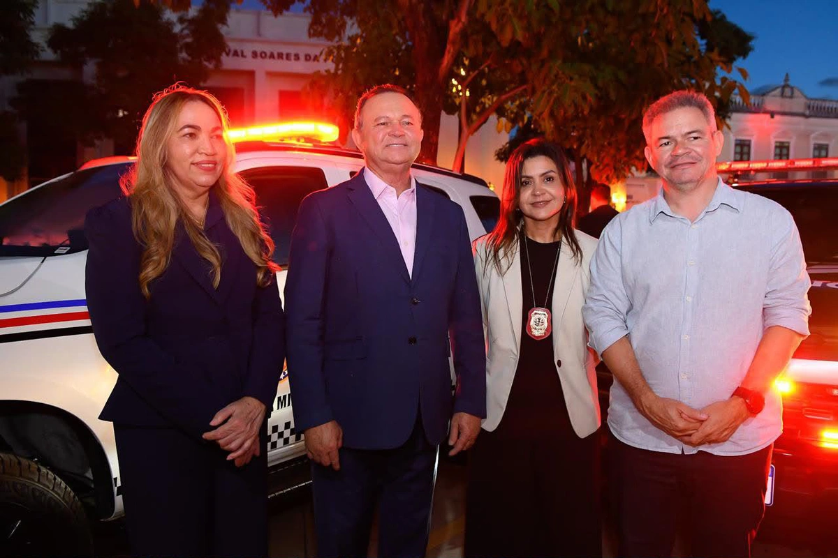Prefeito Rafael Brito participa da entrega de novas viaturas em Timon