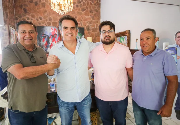 Prefeitos do PSD e PT declaram apoio a Ciro Nogueira