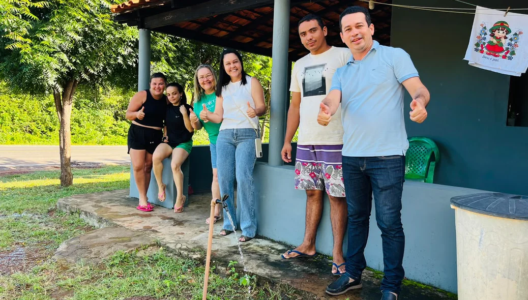 Prefeitura de Caxingó entrega sistema de abastecimento de água