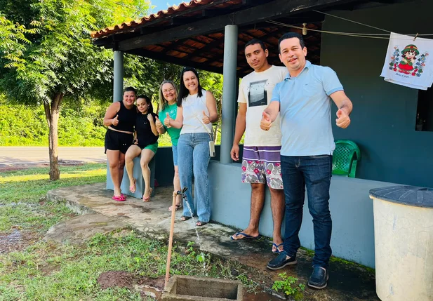 Prefeitura de Caxingó entrega sistema de abastecimento de água