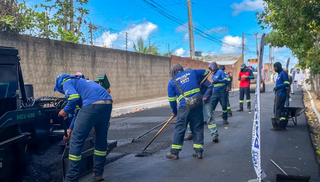 Prefeitura de Parnaíba avança com pavimentação