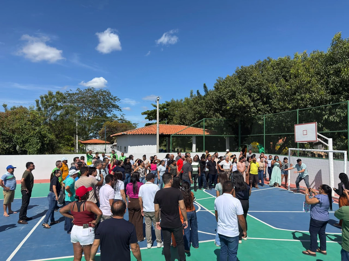 Prefeitura de São Gonçalo do Piauí inaugura quadra poliesportiva na comunidade Baixinha