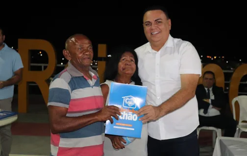 Prefeitura de São Raimundo Nonato entrega mais de 250 Títulos de Propriedade pelo programa Meu Pedacinho de Chão