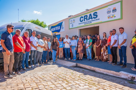 Prefeitura de Vera Mendes entrega Van MobSUAS
