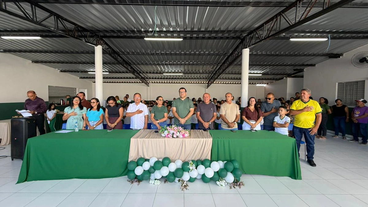 Prefeitura Municipal entrega ampliação e modernização da Escola Átila Lira