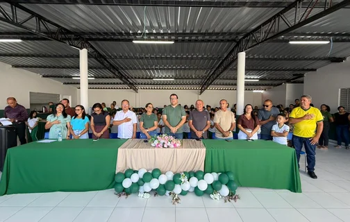 Prefeitura Municipal entrega ampliação e modernização da Escola Átila Lira