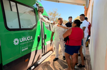 Prefeitura realiza expedição de documentos e serviços de saúde na Malíça durante os festejos