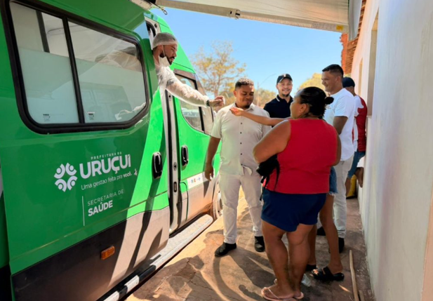 Prefeitura realiza expedição de documentos e serviços de saúde na Malíça durante os festejos