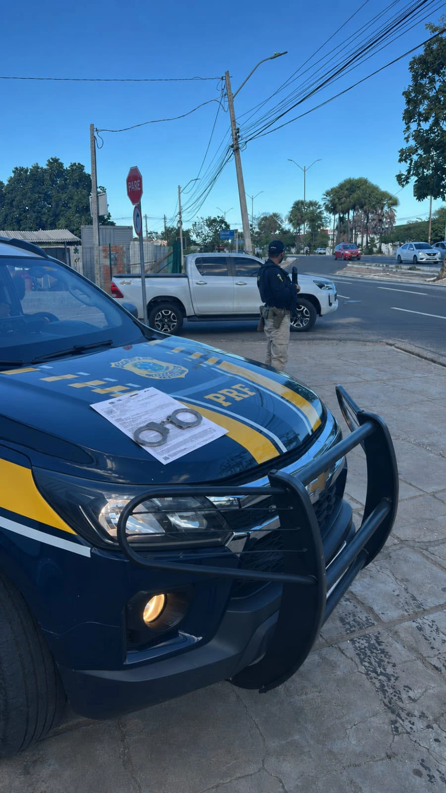 PRF prende dois motoristas por embriaguez ao volante na BR-343 no Piauí
