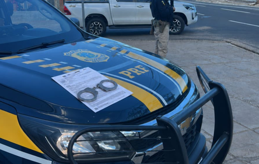 PRF prende uma pessoa durante fiscalização da Operação Festejos Juninos em Teresina