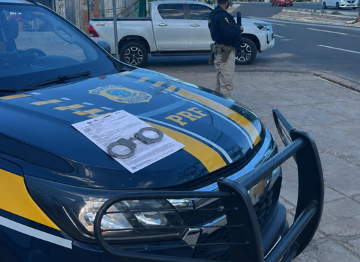 PRF prende uma pessoa durante fiscalização da Operação Festejos Juninos em Teresina