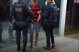 Polícia prende homem acusado de agredir o próprio padrasto