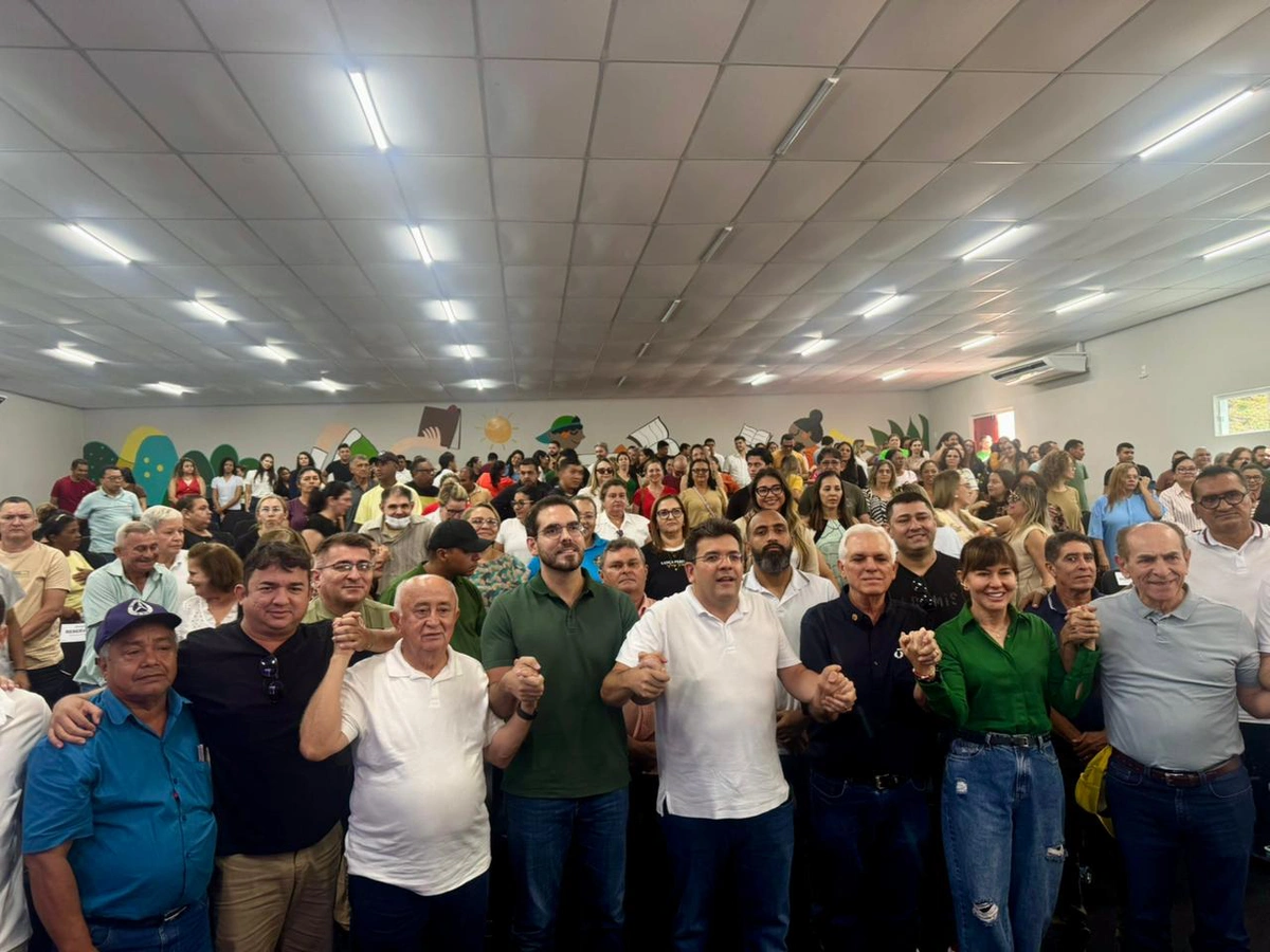 Rafael Fonteles assina importantes ordens de serviço para obras  estruturantes em Esperantina